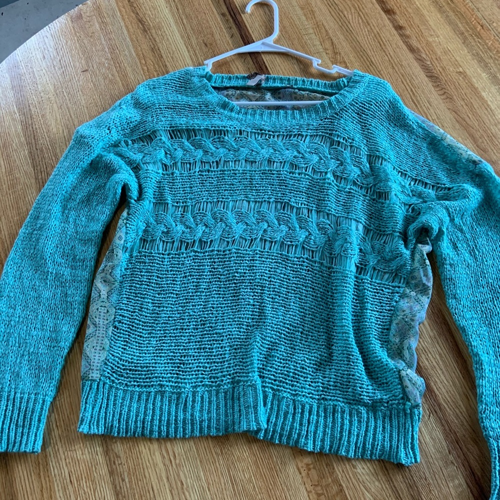 3/$12Nine West vintage American knit top